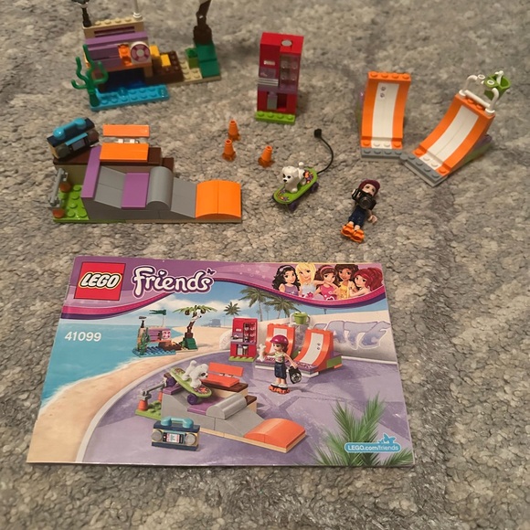 Lego Other - LEGO Friends Heartlake Skate Park #41099